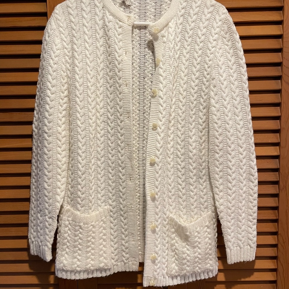 Elegant White Cable Knit Sweater, vintage, S/M